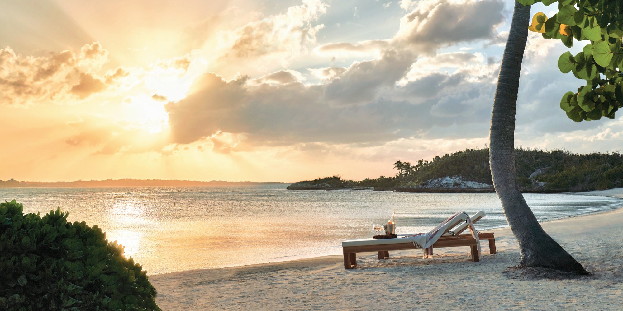 Montage Cay Piper Beach